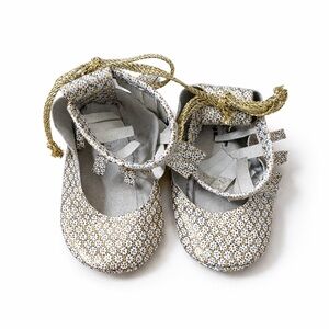 Handmade White & Gold Moccasins. Fits up to 5. Tie-in Back to Adjust.